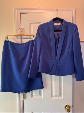 Tahari Royal Blue Two-Piece Skirt Suit